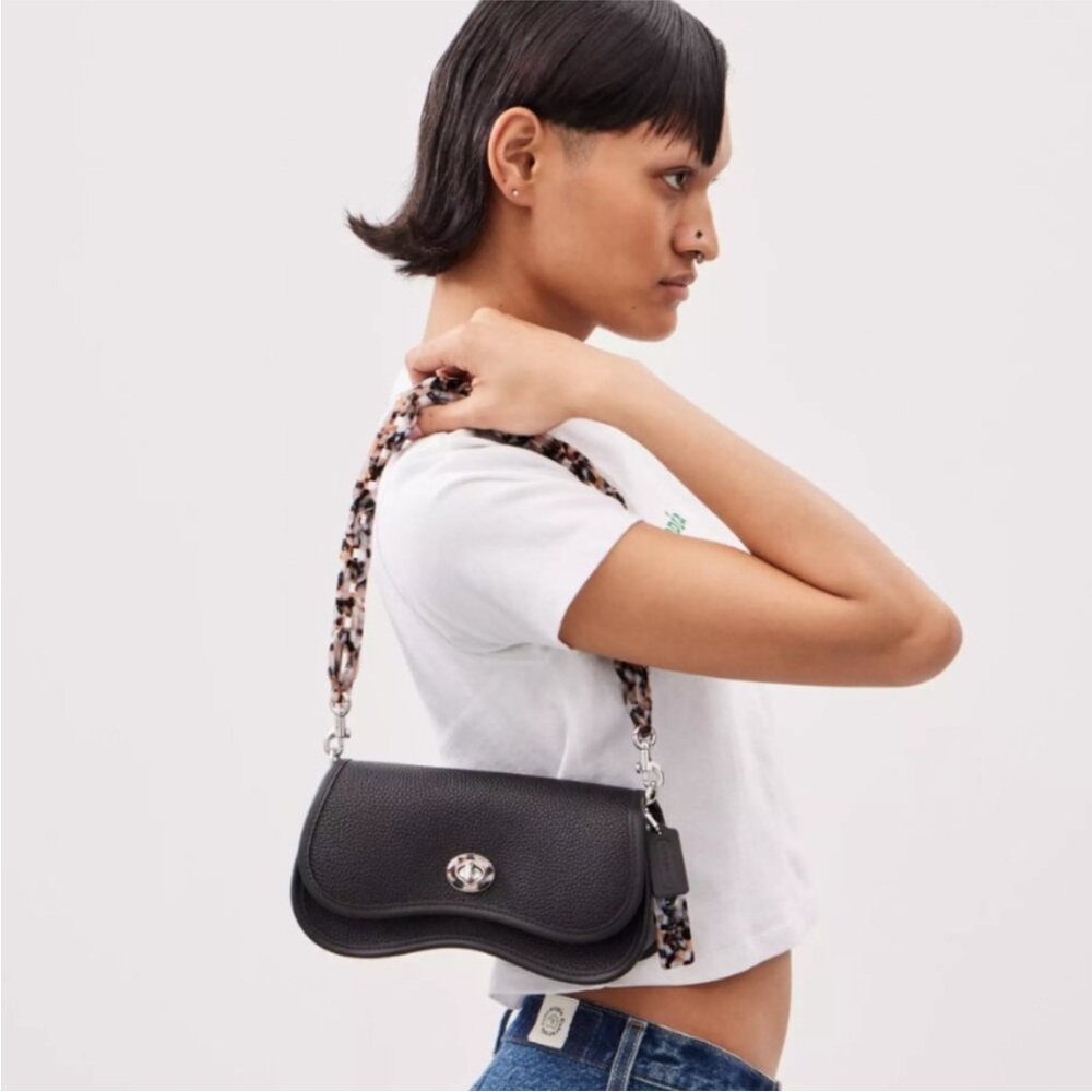 NWT! Coach Wavy Dinky COACHTOPIA LEATHER Resin Chain Purse Shoulder Bag Signatur - Picture 5 of 9